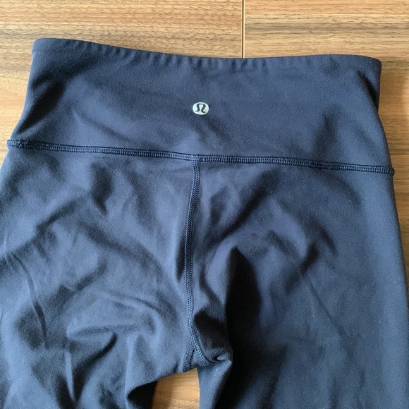 Lululemon wunder under leggings Navy sz 4 - Picture 3 of 11